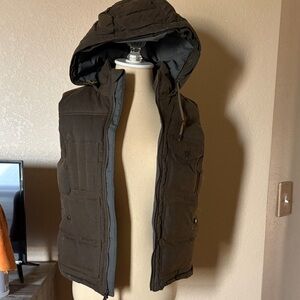 Filson women’s Dark Green/ Olive Hooded down vest